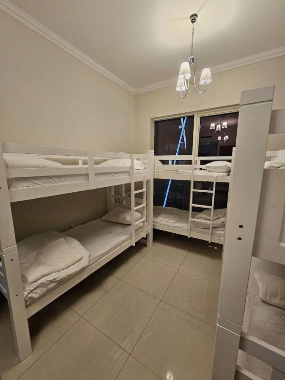 Auberge de jeunesse Downtown Holiday'S - 1 Min To Dubai Mall & Burj Khalifa Extérieur photo