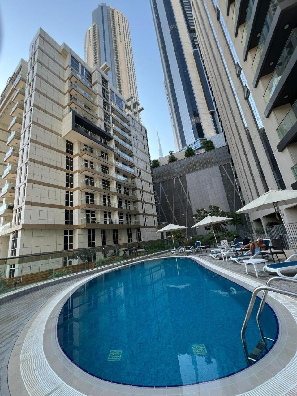 Auberge de jeunesse Downtown Holiday'S - 1 Min To Dubai Mall & Burj Khalifa Extérieur photo